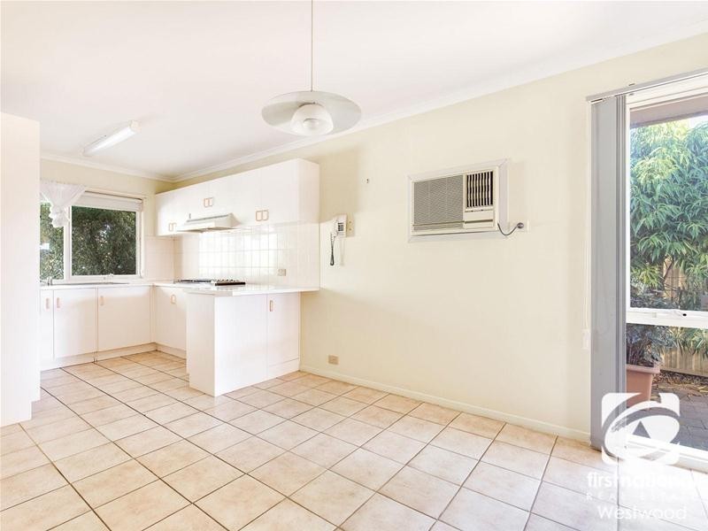 18 The Glades, Hoppers Crossing VIC 3029