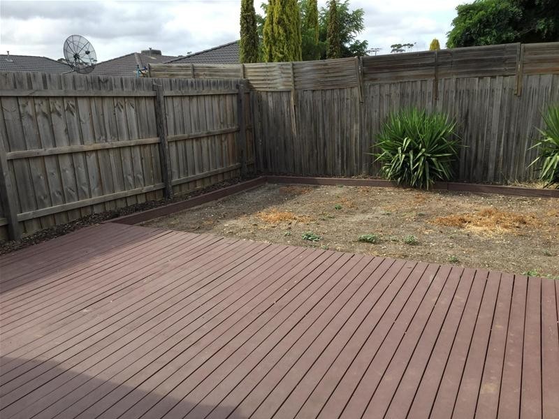 2/14 Halladale Avenue, Wyndham Vale VIC 3024