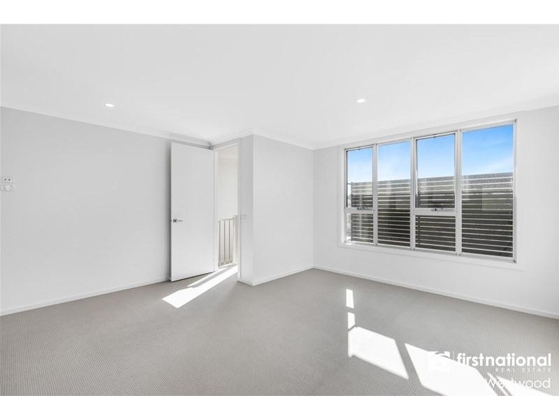 2/19 Jellicoe Street, Werribee VIC 3030