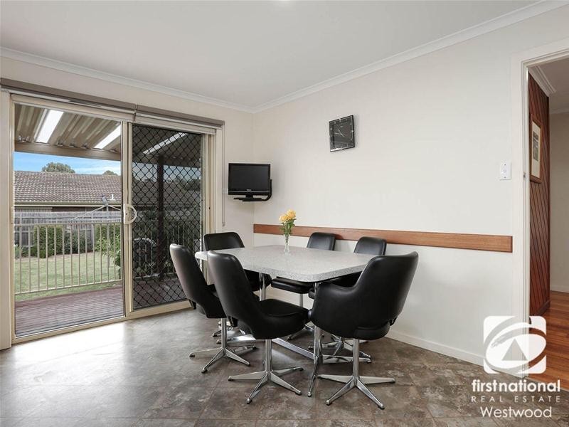 40 Nangiloc Crescent, Werribee VIC 3030