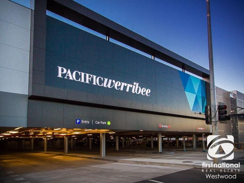 7 Silvereye Crescent, Werribee VIC 3030