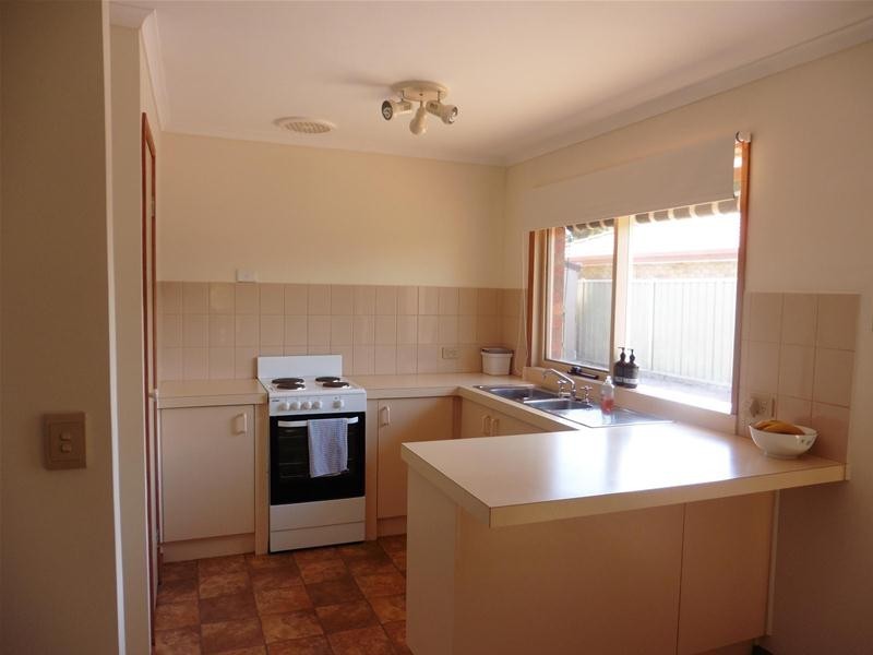 34 Silvereye Crescent, Werribee VIC 3030