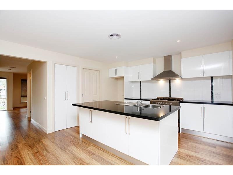 6a McKenzie Crescent, Hoppers Crossing VIC 3029