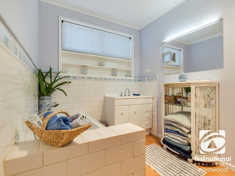 21 Tamarind Crescent, Werribee VIC 3030