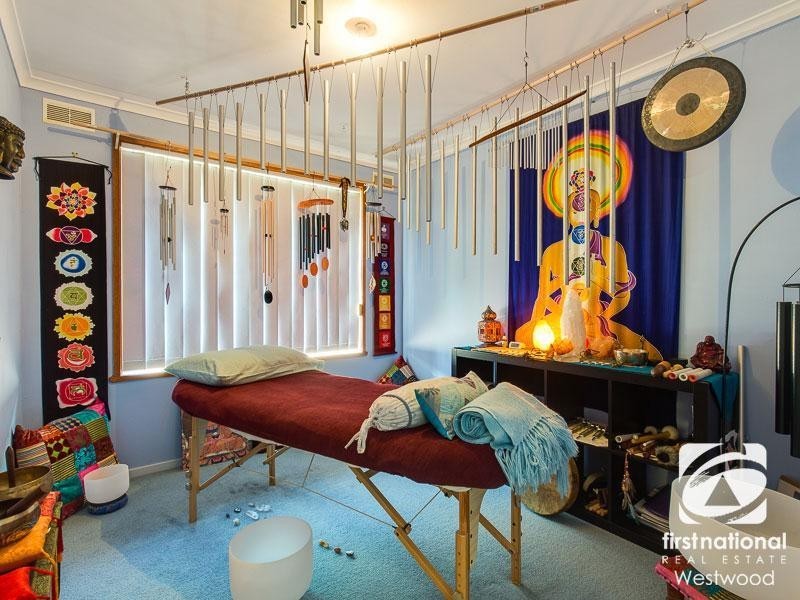 21 Tamarind Crescent, Werribee VIC 3030