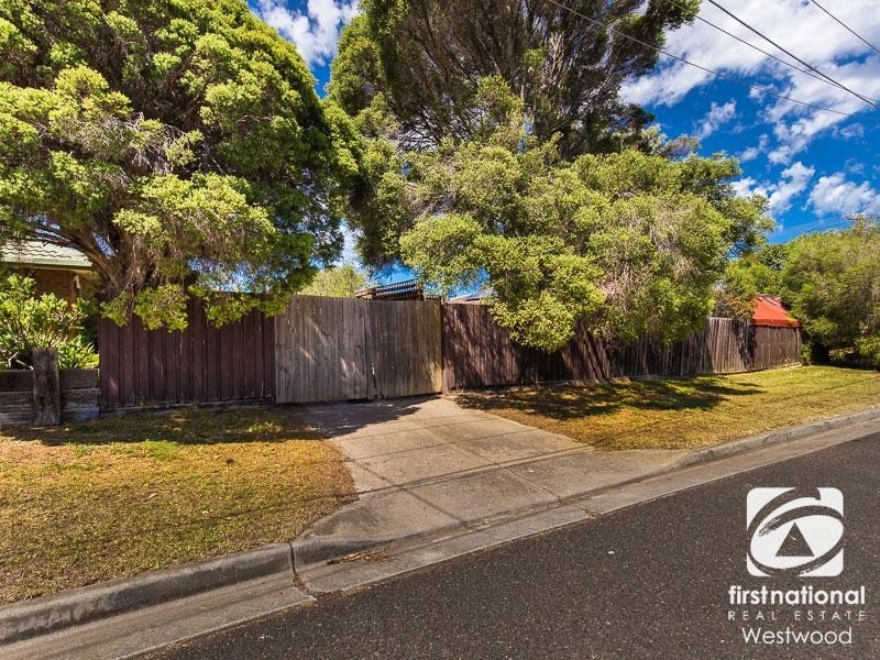 21 Tamarind Crescent, Werribee VIC 3030