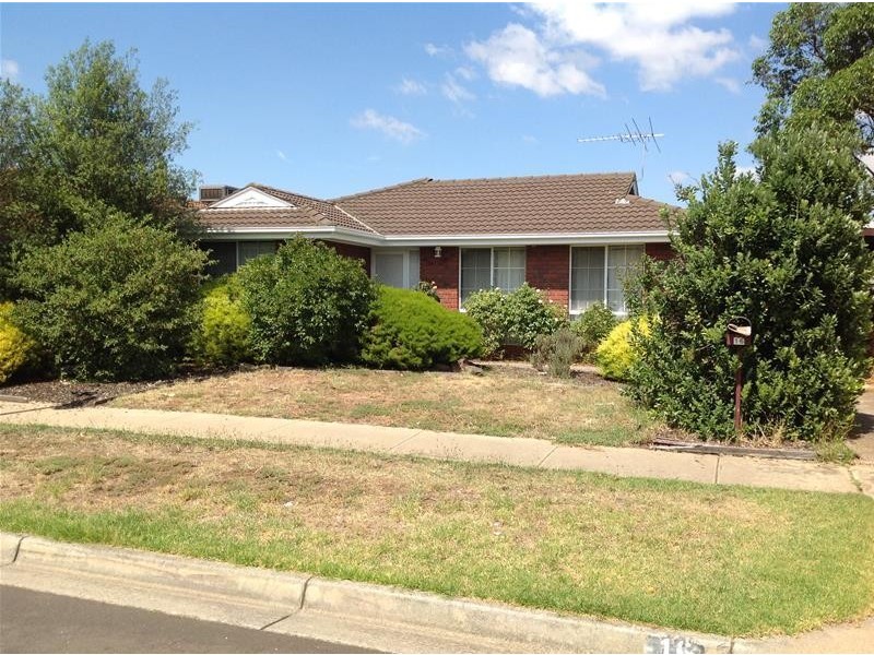 16 Cleveland Drive, Hoppers Crossing VIC 3029