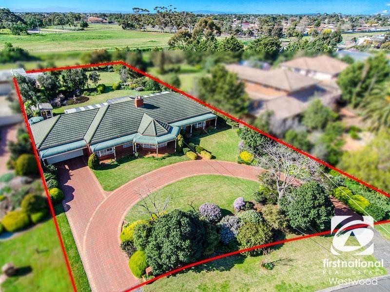 12 De Garis Place, Werribee VIC 3030