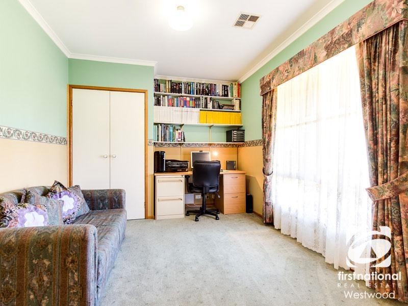 12 De Garis Place, Werribee VIC 3030