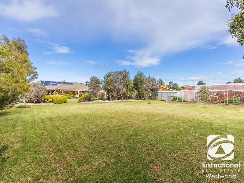 12 De Garis Place, Werribee VIC 3030