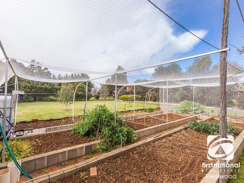 12 De Garis Place, Werribee VIC 3030