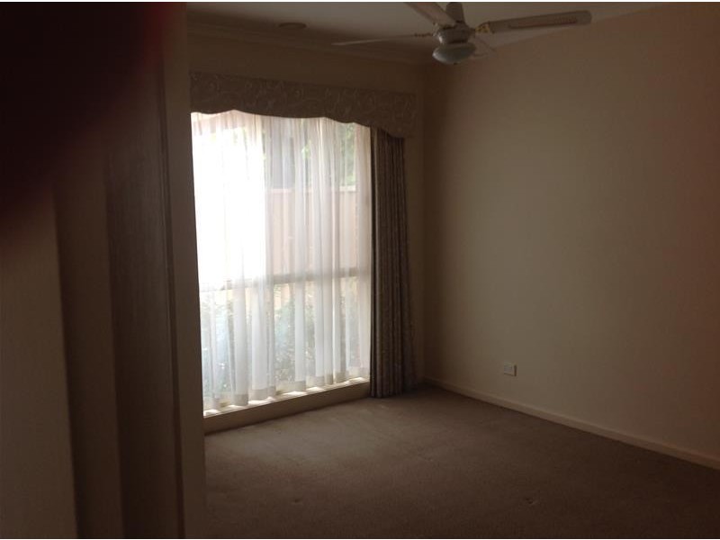 2B Wattle Avenue, Werribee VIC 3030