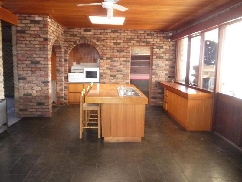 225 Princes Highway, Werribee VIC 3030