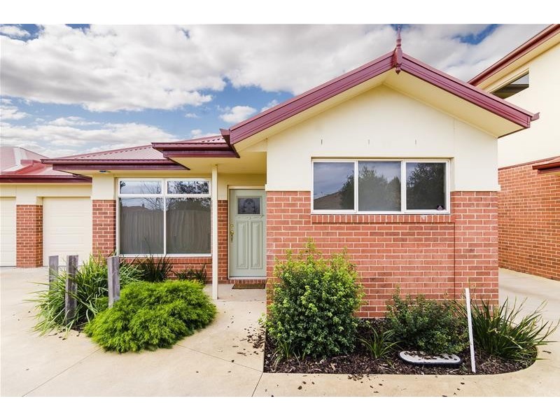 4/3 Redwood Drive, Hoppers Crossing VIC 3029
