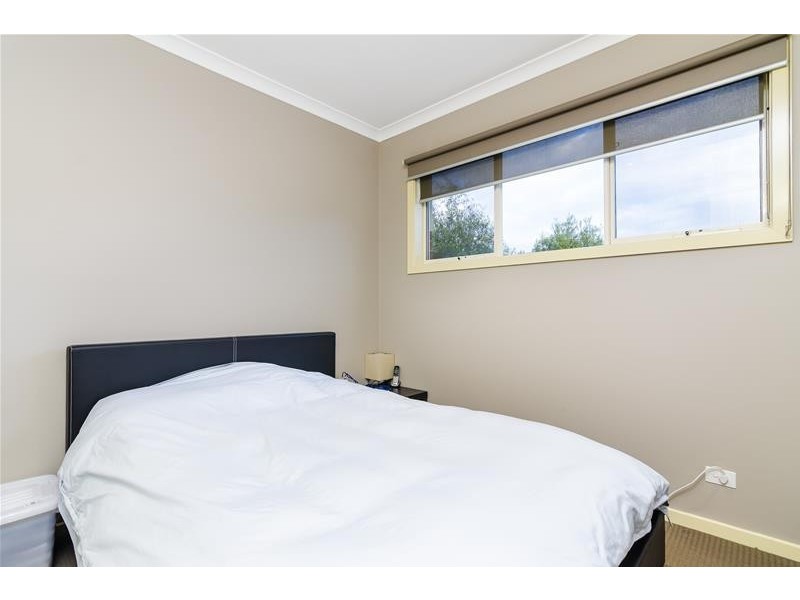 4/3 Redwood Drive, Hoppers Crossing VIC 3029