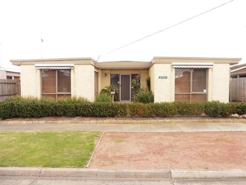 2/36 Black Forest Road, Werribee VIC 3030