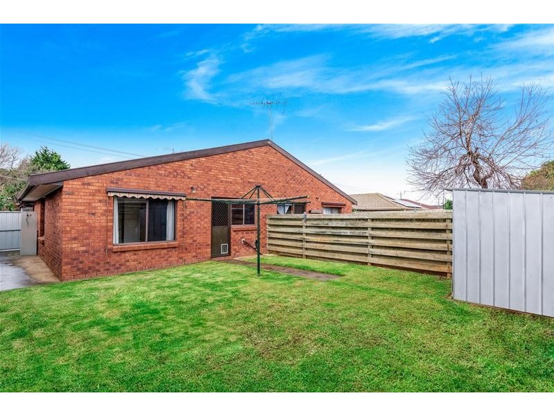 2/56 Russell Street, Werribee VIC 3030