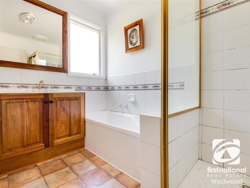 5 Cascade Drive, Wyndham Vale VIC 3024