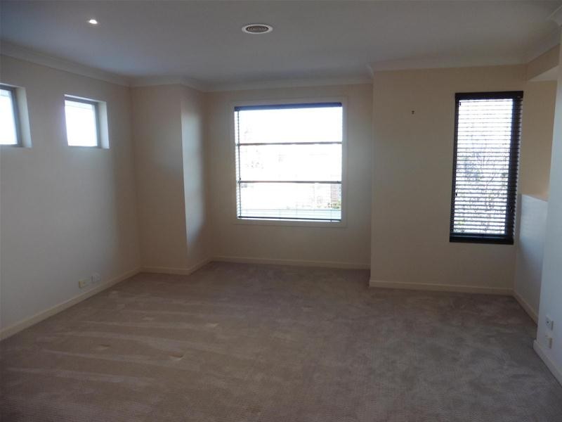 20 Chesterton Avenue, Tarneit VIC 3029