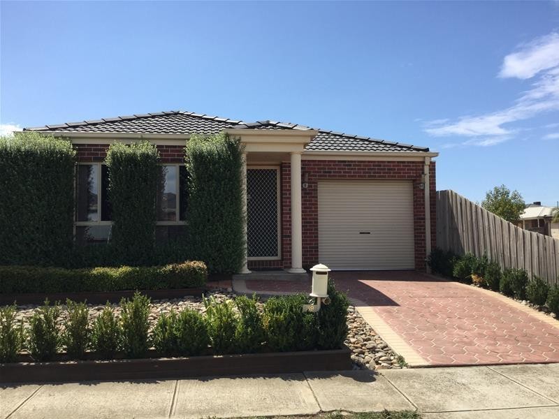 39 Retford Close, Werribee VIC 3030