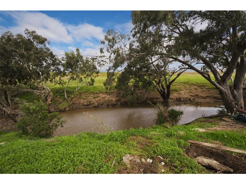 1 Shanahans Road, Mount Cottrell VIC 3024