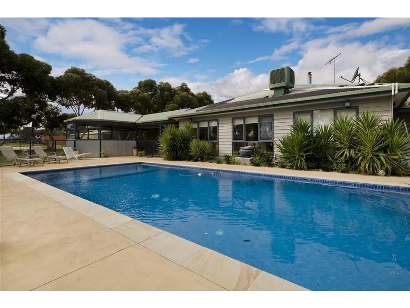 1 Shanahans Road, Mount Cottrell VIC 3024