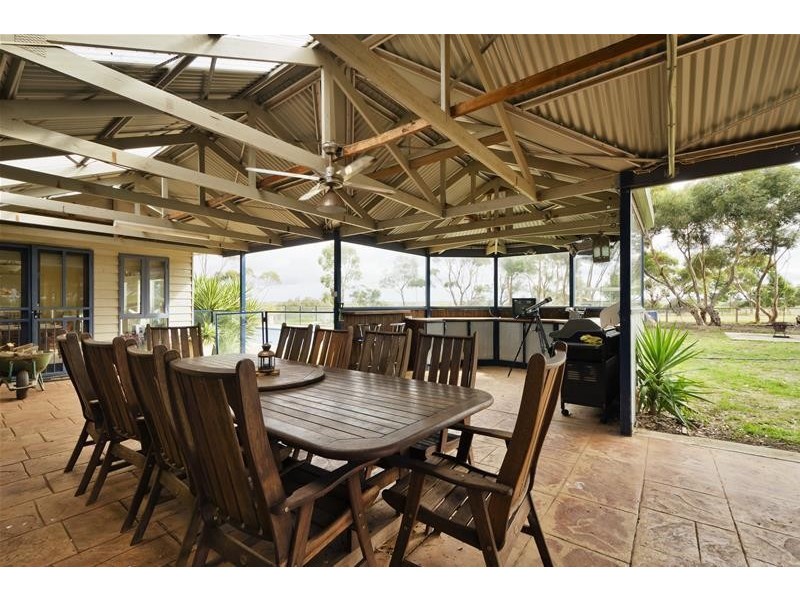 1 Shanahans Road, Mount Cottrell VIC 3024