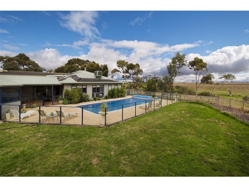 1 Shanahans Road, Mount Cottrell VIC 3024