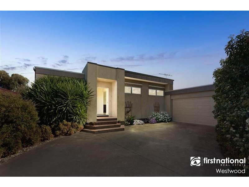 18 Prouse Place, Werribee VIC 3030