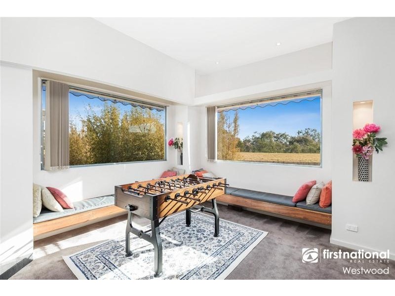 18 Prouse Place, Werribee VIC 3030