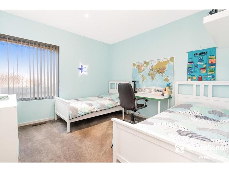 18 Prouse Place, Werribee VIC 3030