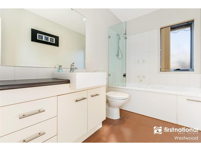 18 Prouse Place, Werribee VIC 3030