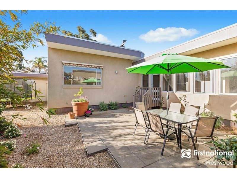 18 Prouse Place, Werribee VIC 3030