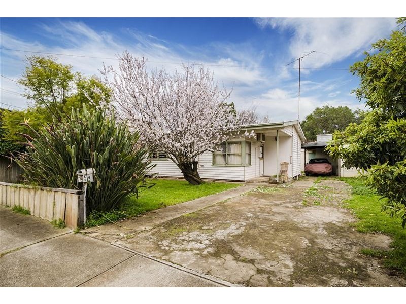 43 Edgar Street, Werribee VIC 3030