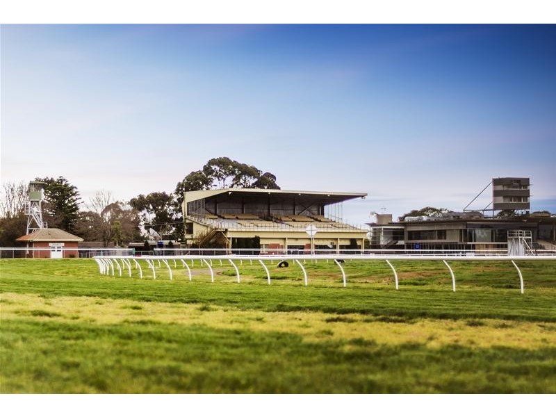 43 Edgar Street, Werribee VIC 3030