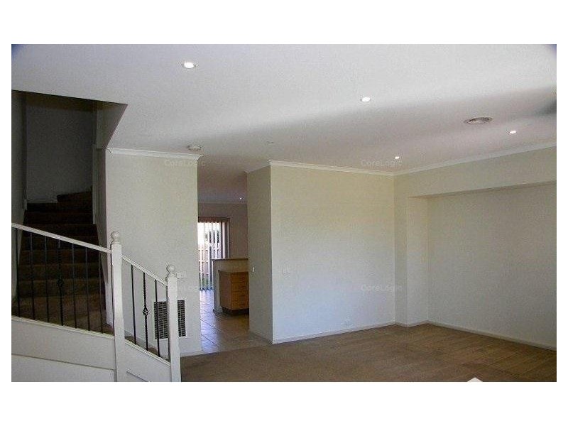 40 Amberlea Circuit, Taylors Hill VIC 3037