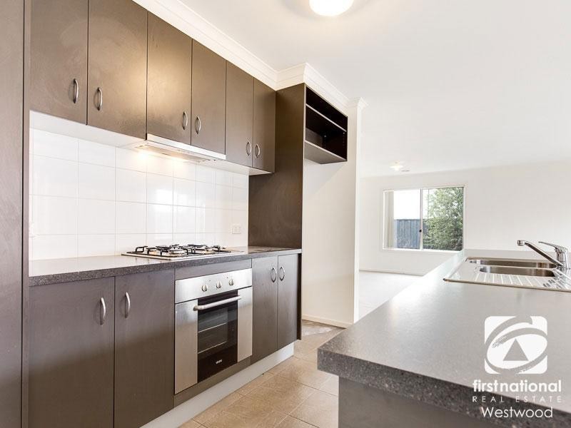 198 Riversdale Drive, Tarneit VIC 3029