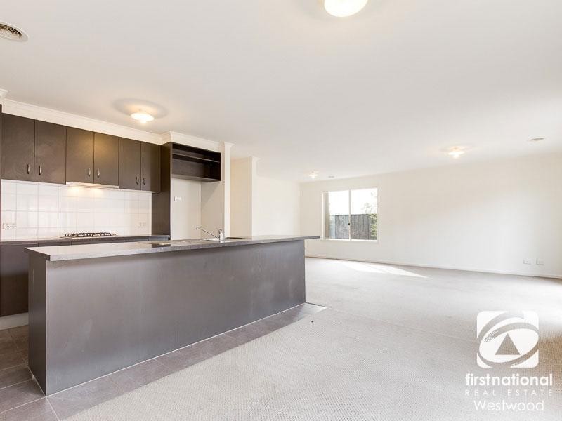 198 Riversdale Drive, Tarneit VIC 3029