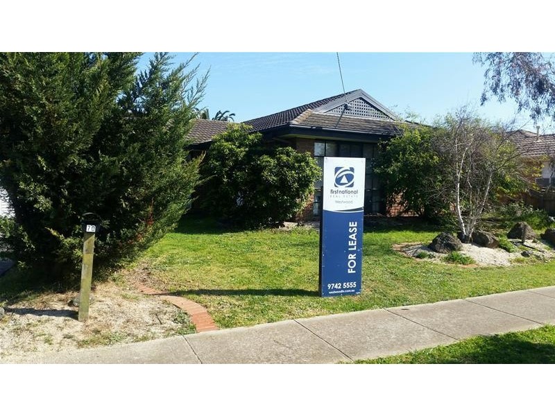 70 Songlark Crescent, Werribee VIC 3030