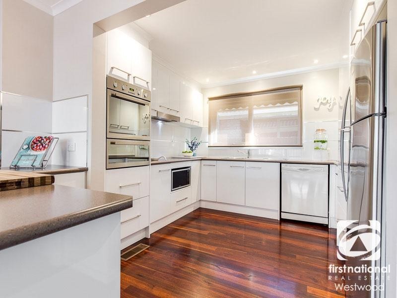 28 Patterson Avenue, Hoppers Crossing VIC 3029