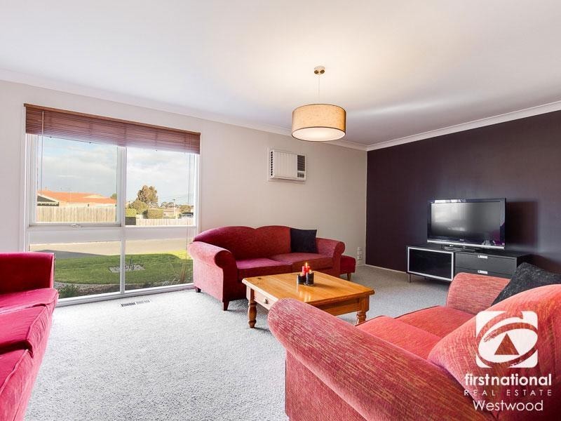 28 Patterson Avenue, Hoppers Crossing VIC 3029