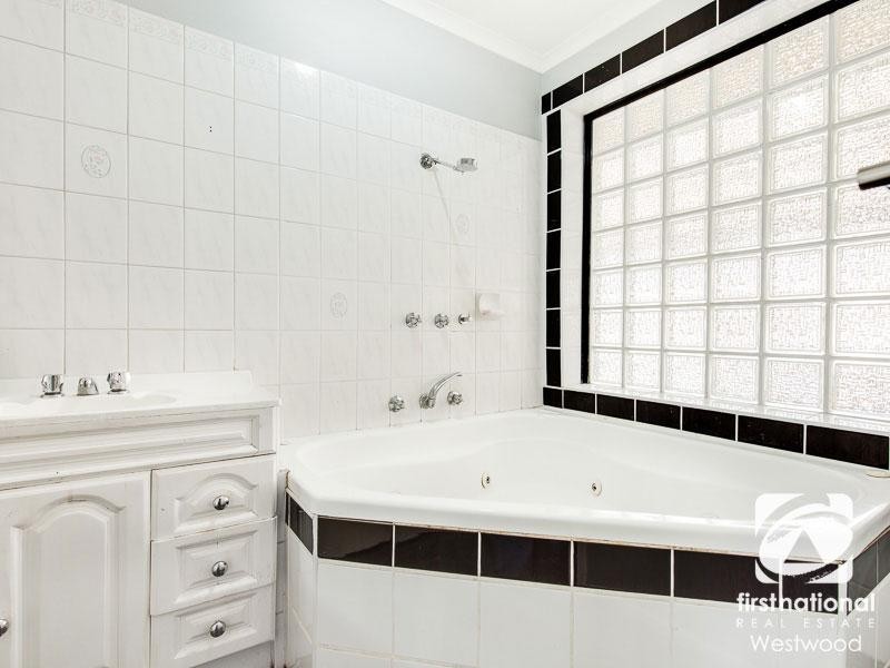 14 Clitheroe Drive, Wyndham Vale VIC 3024