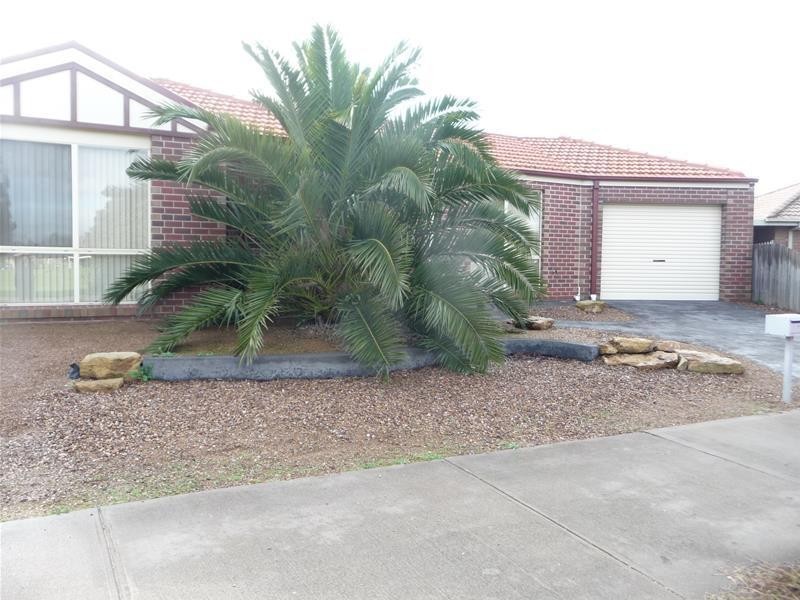 11/6-10 Latham Street, Werribee VIC 3030