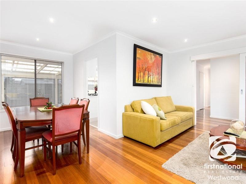 37 Baggott Drive, Hoppers Crossing VIC 3029