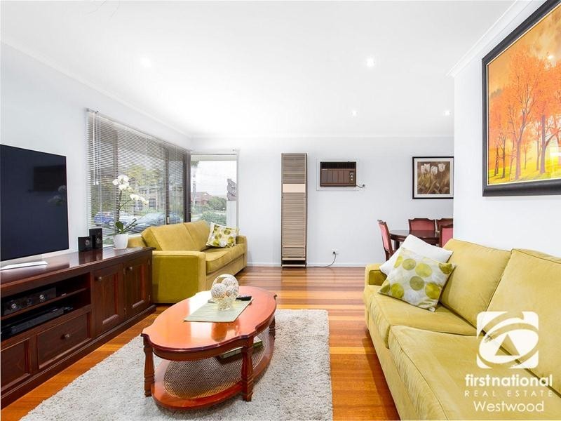 37 Baggott Drive, Hoppers Crossing VIC 3029