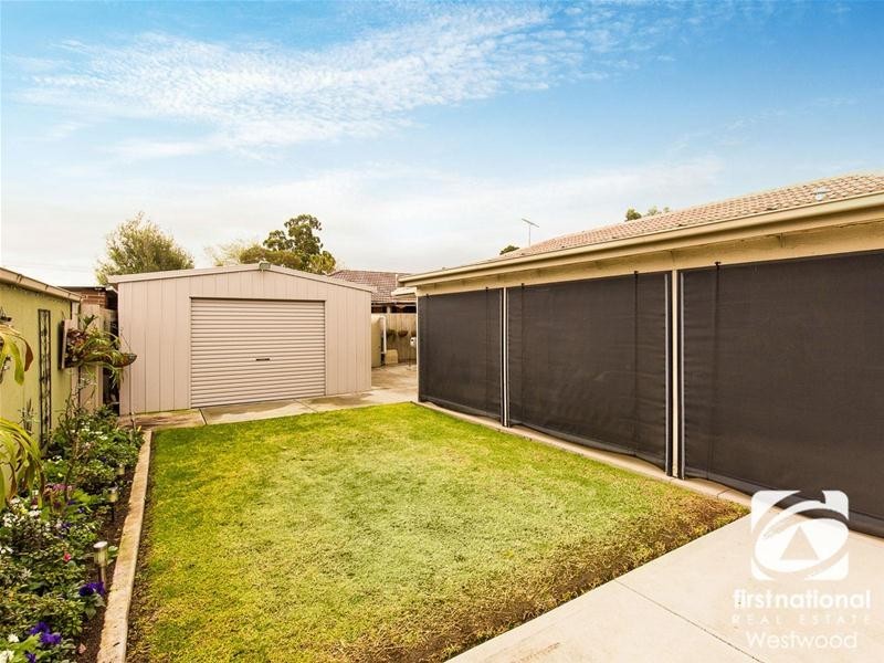 37 Baggott Drive, Hoppers Crossing VIC 3029
