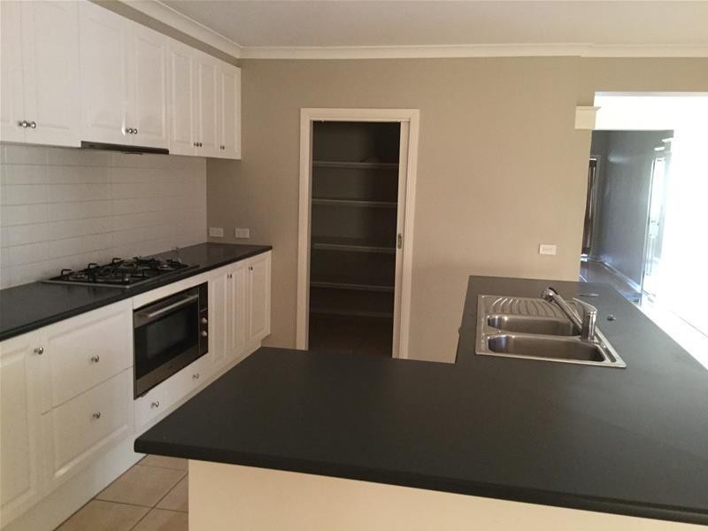 4 Bold Mews, Wyndham Vale VIC 3024