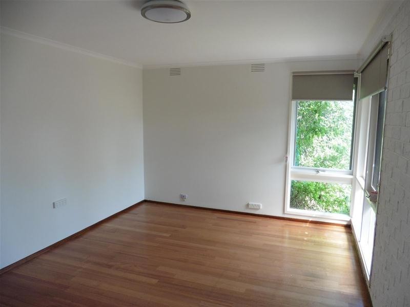 2 Roseland Crescent, Hoppers Crossing VIC 3029