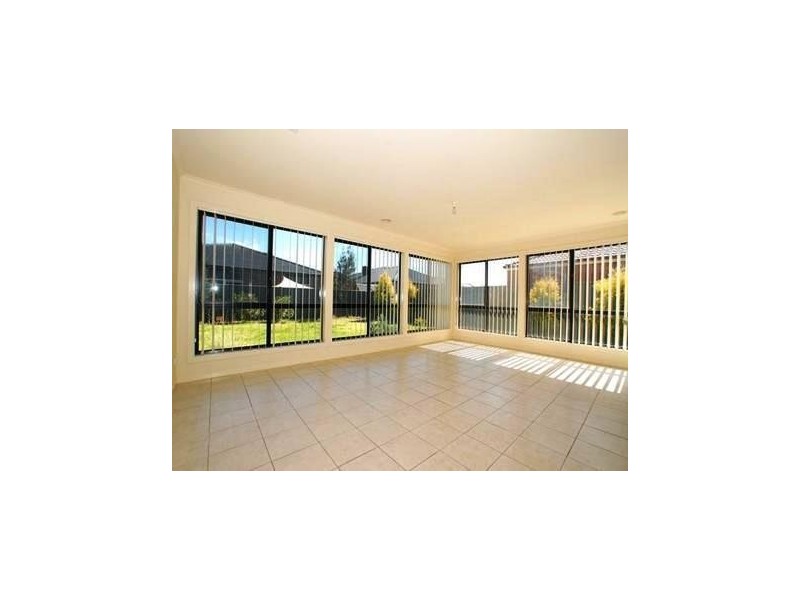 22 Eucumbene Road, Wyndham Vale VIC 3024