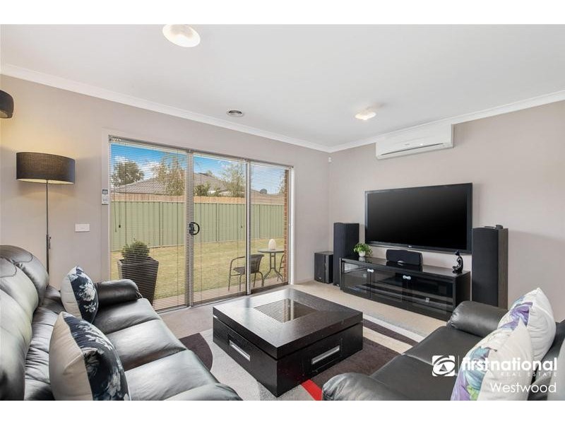 4 Wingrove Crescent, Wyndham Vale VIC 3024